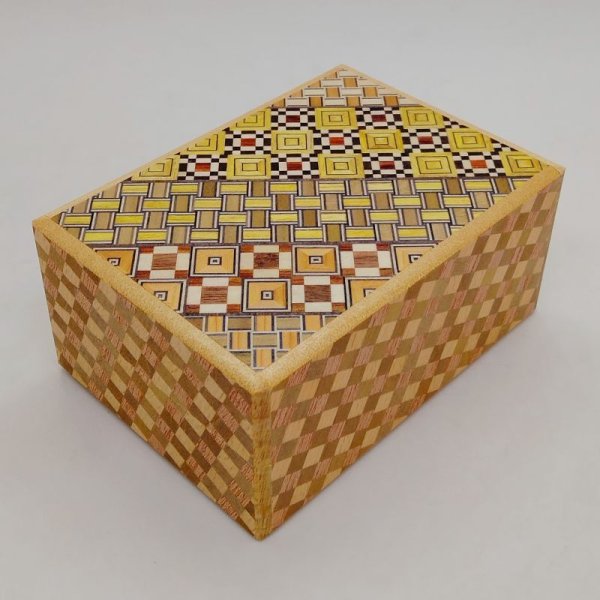 14 Steps Yosegi-Ichimatsu Himitsu-bako (Authentic Japanese Puzzle Box)