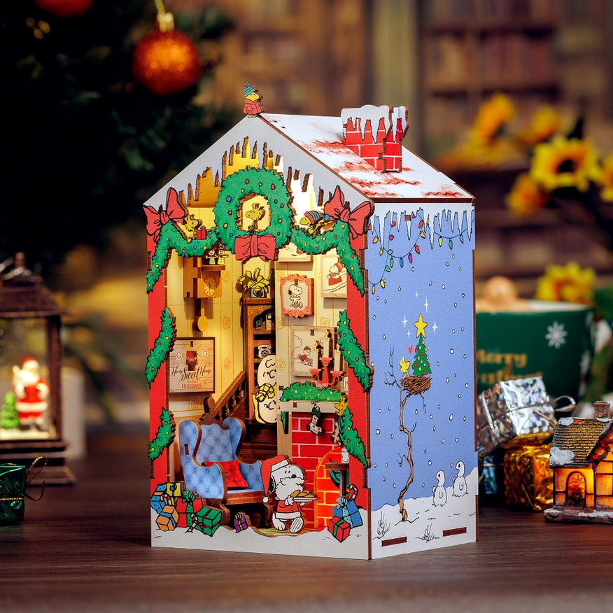 Book Nook: Peanuts Christmas