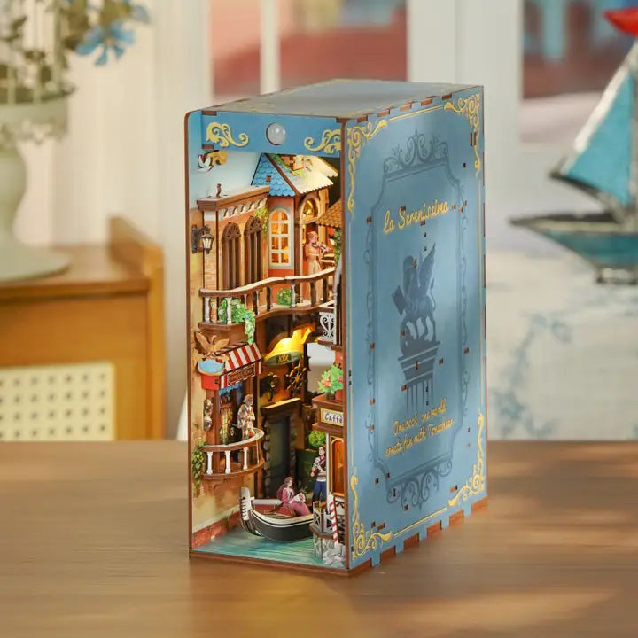 Book Nook: Venetian Dreams