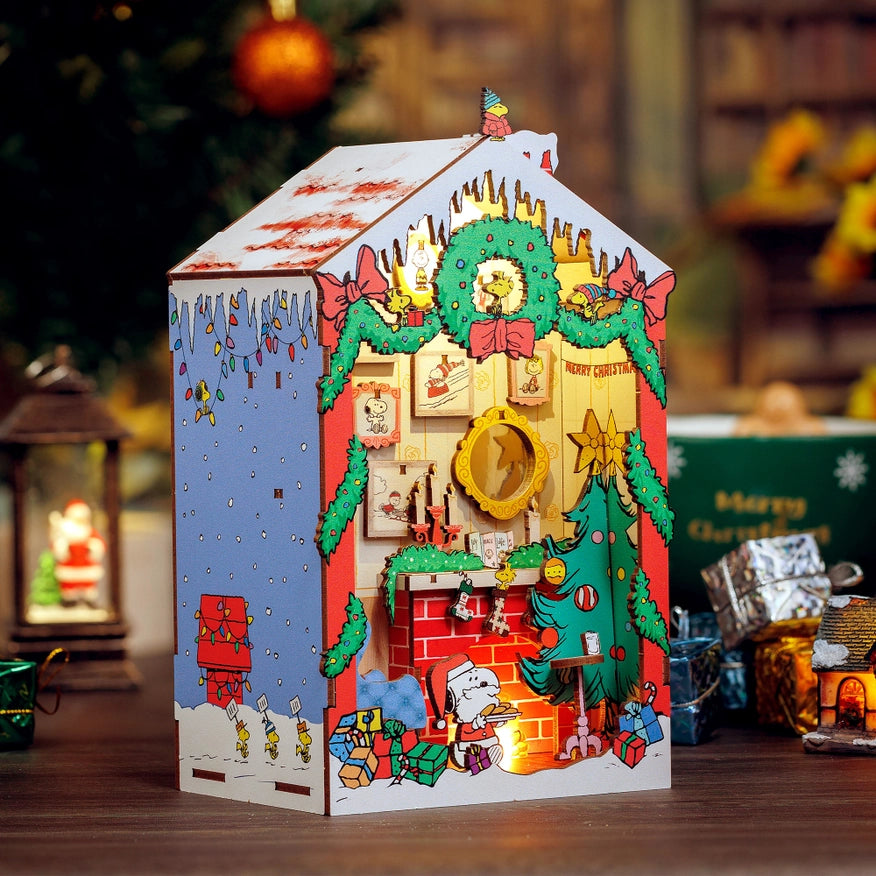 Book Nook: Peanuts Christmas