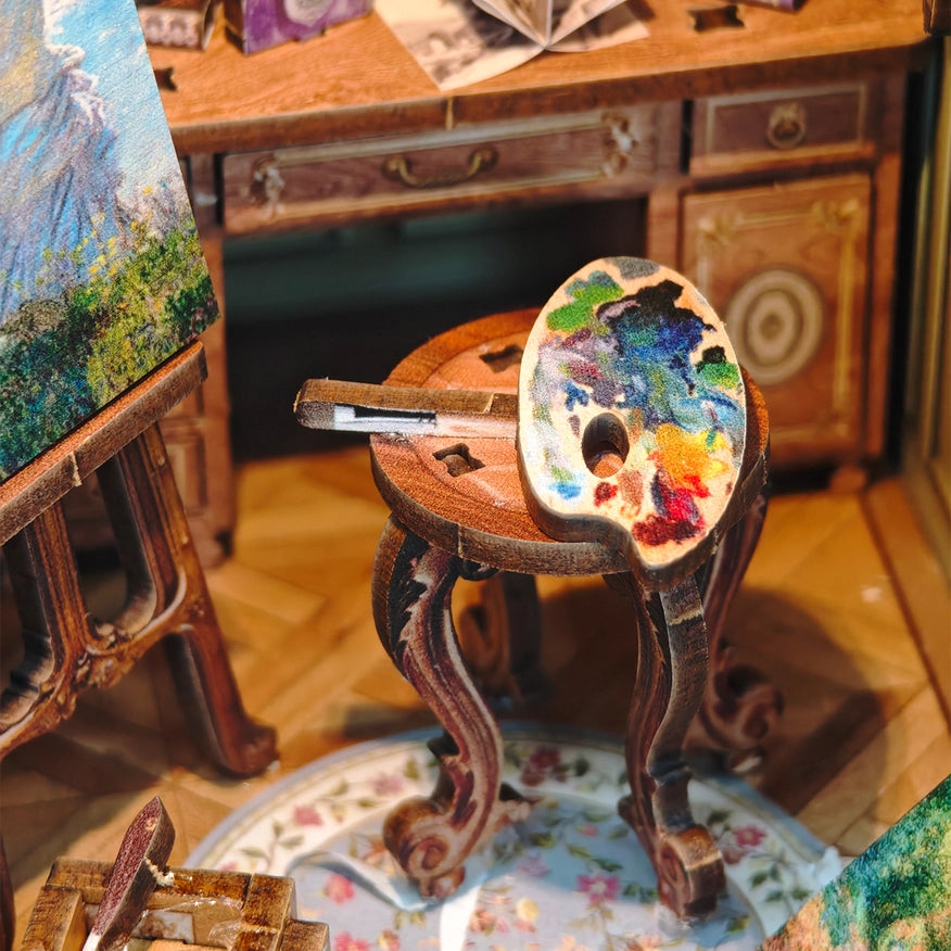 Miniature House Kit: Impressionist's Studio