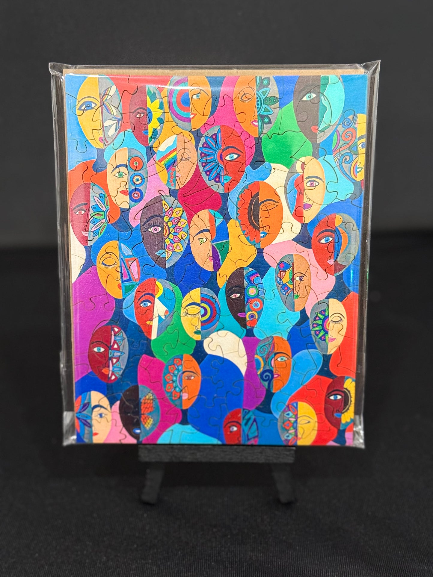 FACES by Amanda Mack 80pc