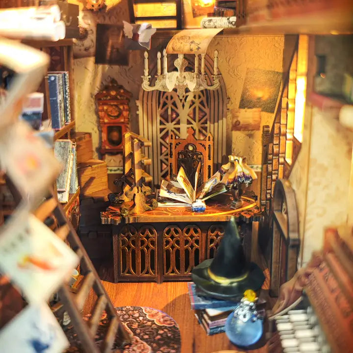 Book Nook: Magic Study