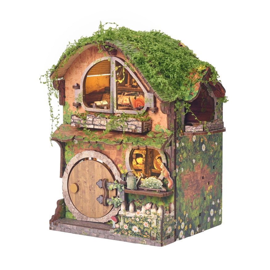 Miniature House Kit: Woodland Daisy Cabin