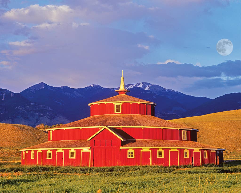 Red Barn by Chuck Haney 1000pc