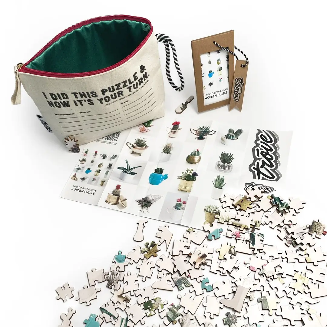 Wooden Puzzle in Pouch: 16 Succulents 250pc