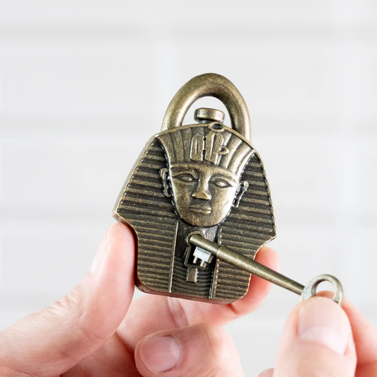 Tut's Treasure Trick Lock