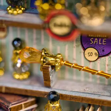 Miniature House Kit: Magic Shop